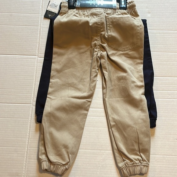 NWT-Canyon club-4T-navy/khaki-2pk, elastic waist with drawstring jogger pants. - Picture 5 of 12